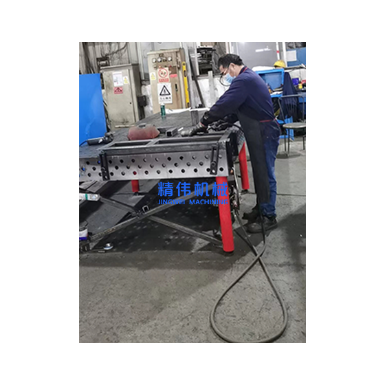 焊(hàn)接結構(gou)件産品(pǐn)加工